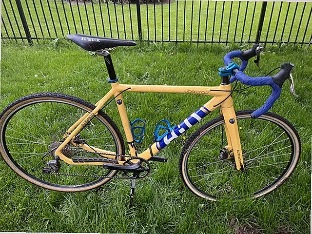A-D Cyclocross or Gravel Bike 700c Wheels Size Medium (53cm)