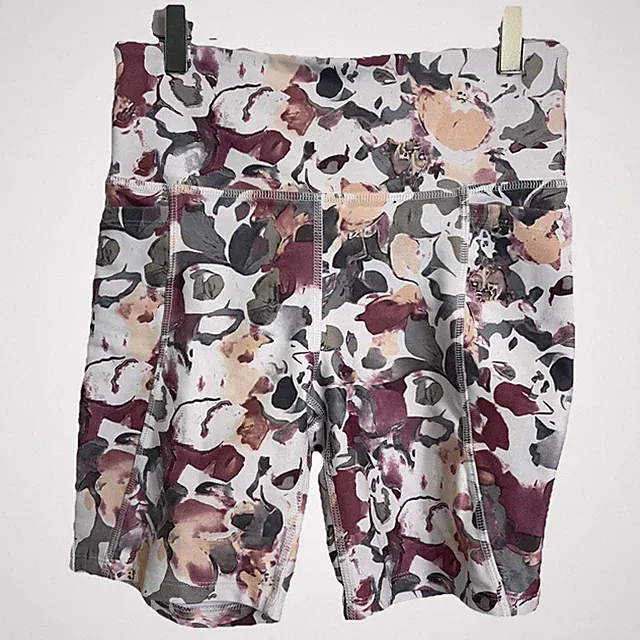 Balance Collection Leggings Shorts Sz M Women’s Floral White Pink Gray Yoga Bike