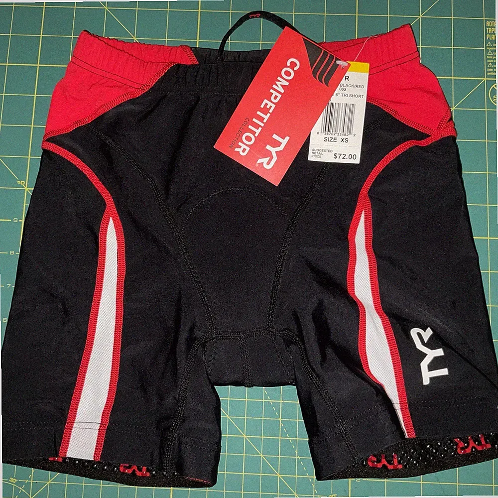 TYR Women Competitor Triathlon Bicycle Short 6" - Black/ Red - Size XS - $72